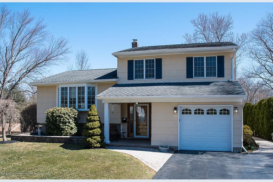 36 Essie Dr, Matawan, NJ 07747 MLS 21912244 Coldwell Banker