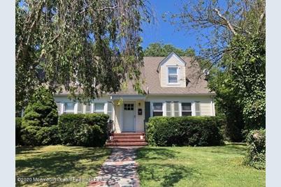 14 Coachman Dr S Freehold Nj 07728 Mls 21947445 Redfin