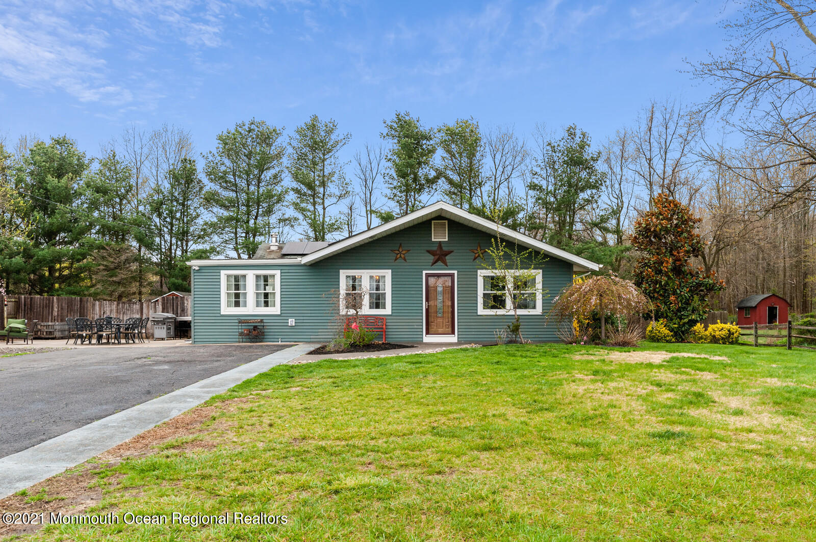 27 Applegate Ln, New Egypt, NJ 08533 MLS 22110748 Coldwell Banker