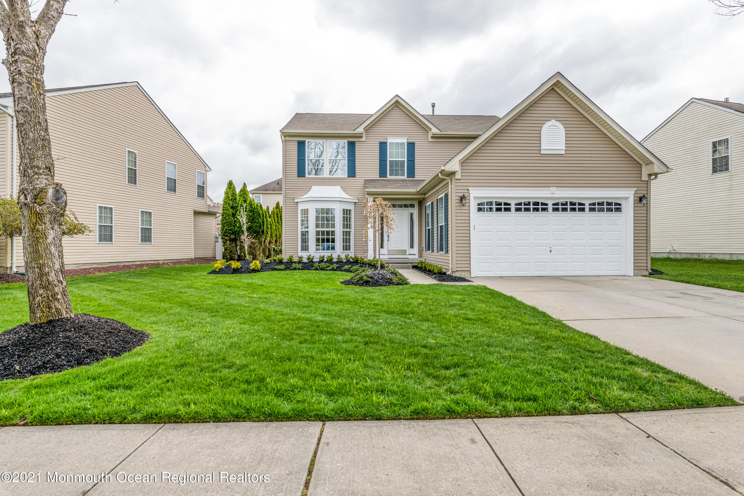 42 Pitch Pine Ln, Howell Township, NJ 07731 MLS 22111165 Coldwell