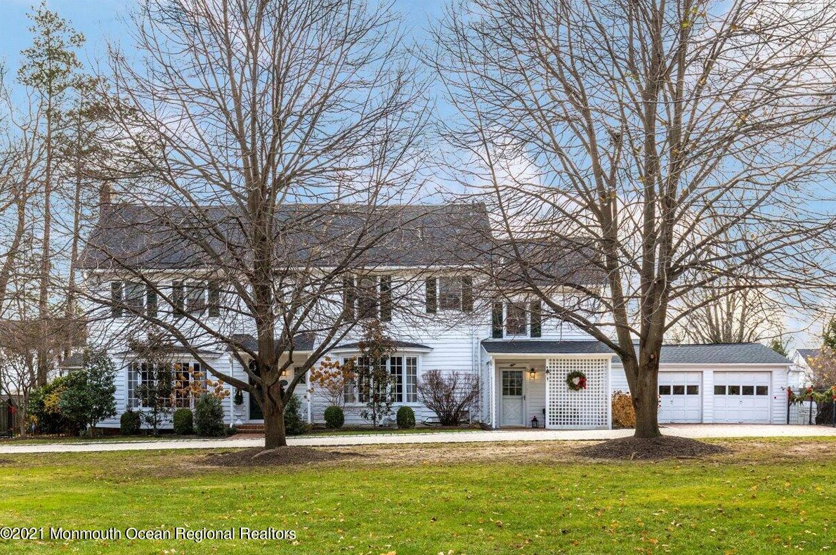 48 Hedge Dr, Oceanport, NJ 07757 - MLS 22139040 - Coldwell Banker