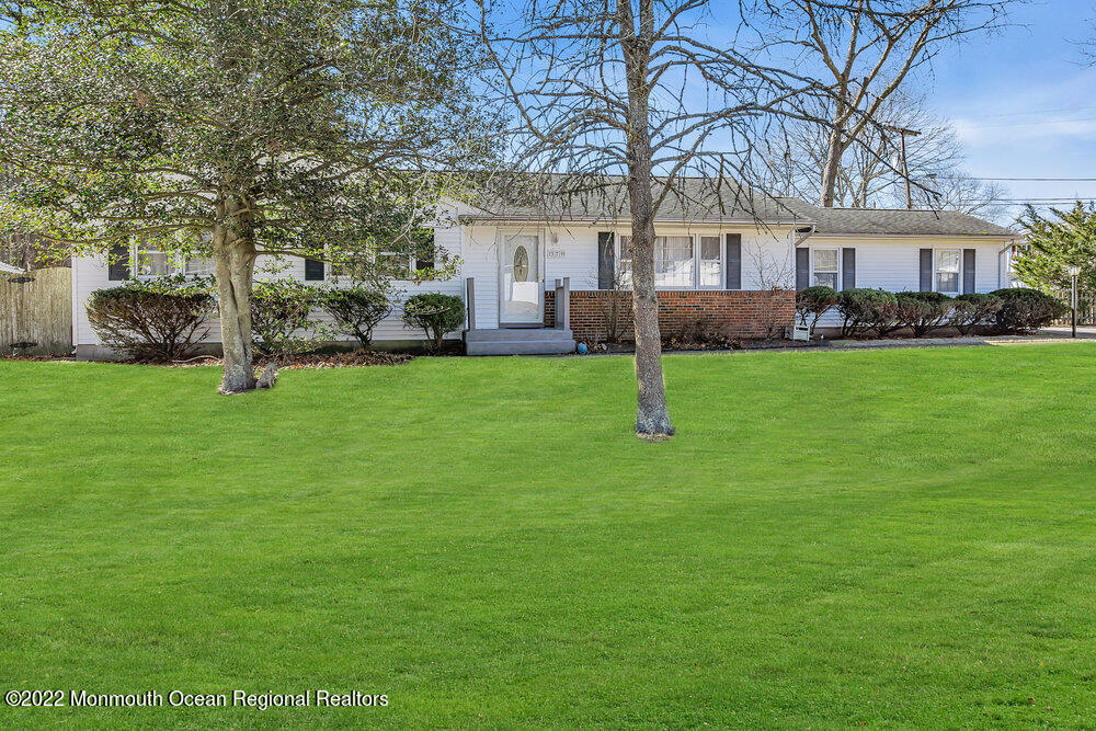 379 Constitution Dr, Forked River, NJ 08731 MLS 22205548 Coldwell