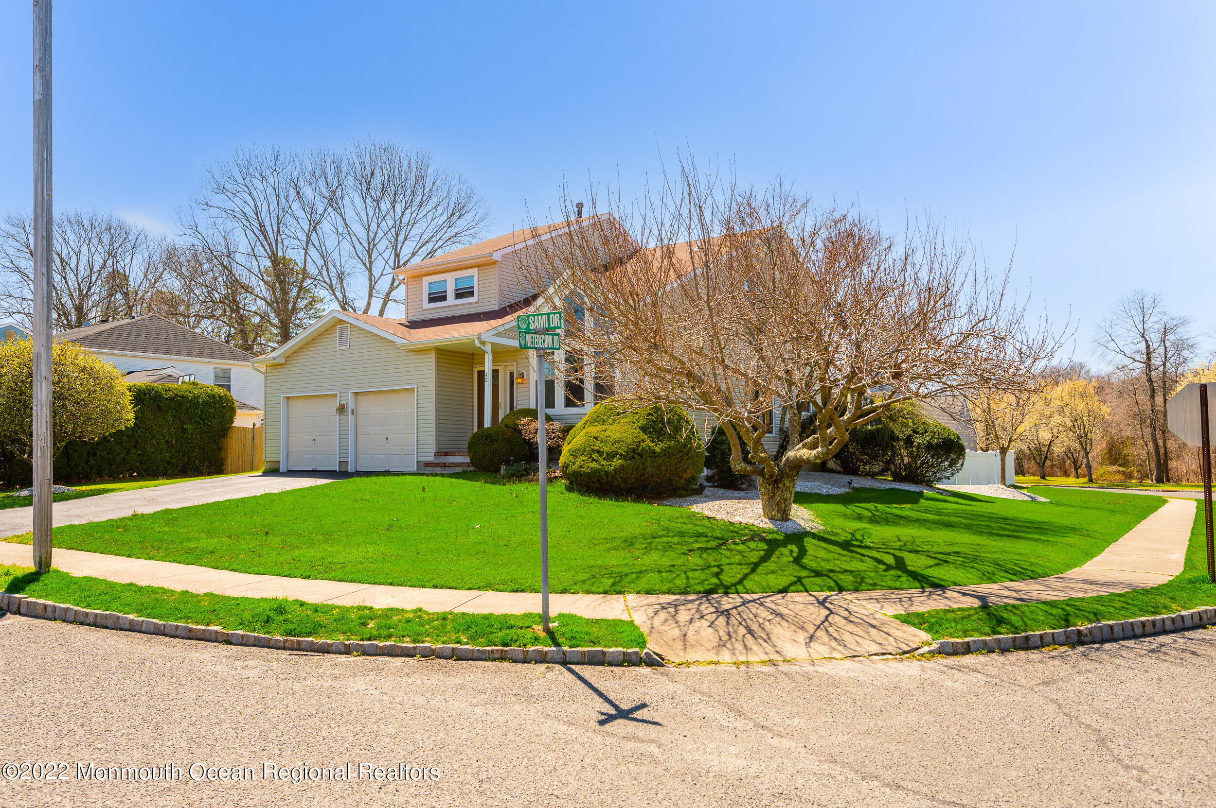 42 Sami Dr, Howell Township, NJ 07731 MLS 22210758 Coldwell Banker