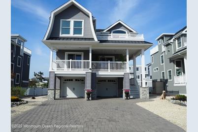 5 Essex Avenue W, Harvey Cedars, NJ 08008 - Photo 1