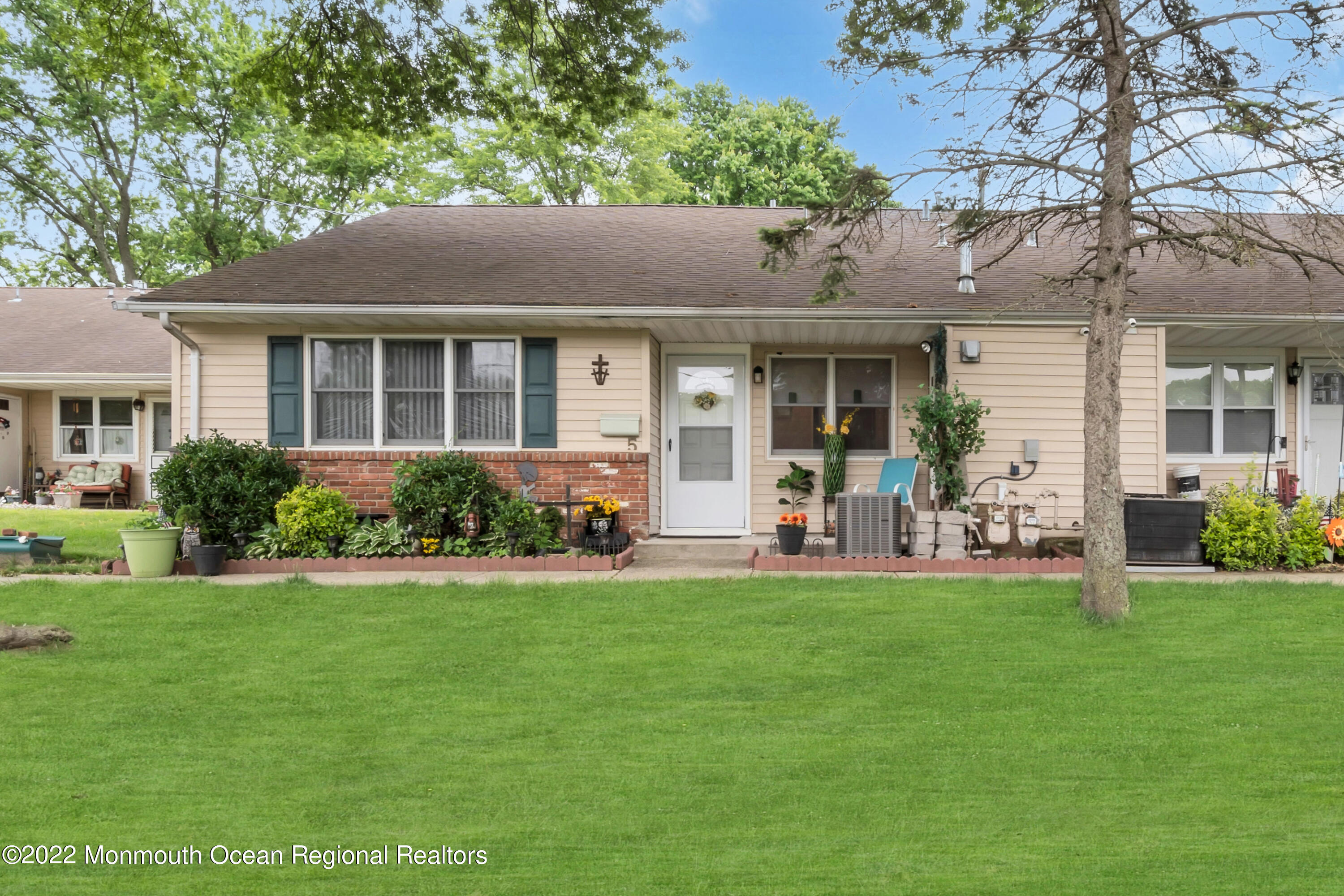 5 Haven Dr, Matawan, NJ 07747 MLS 22217004 Coldwell Banker