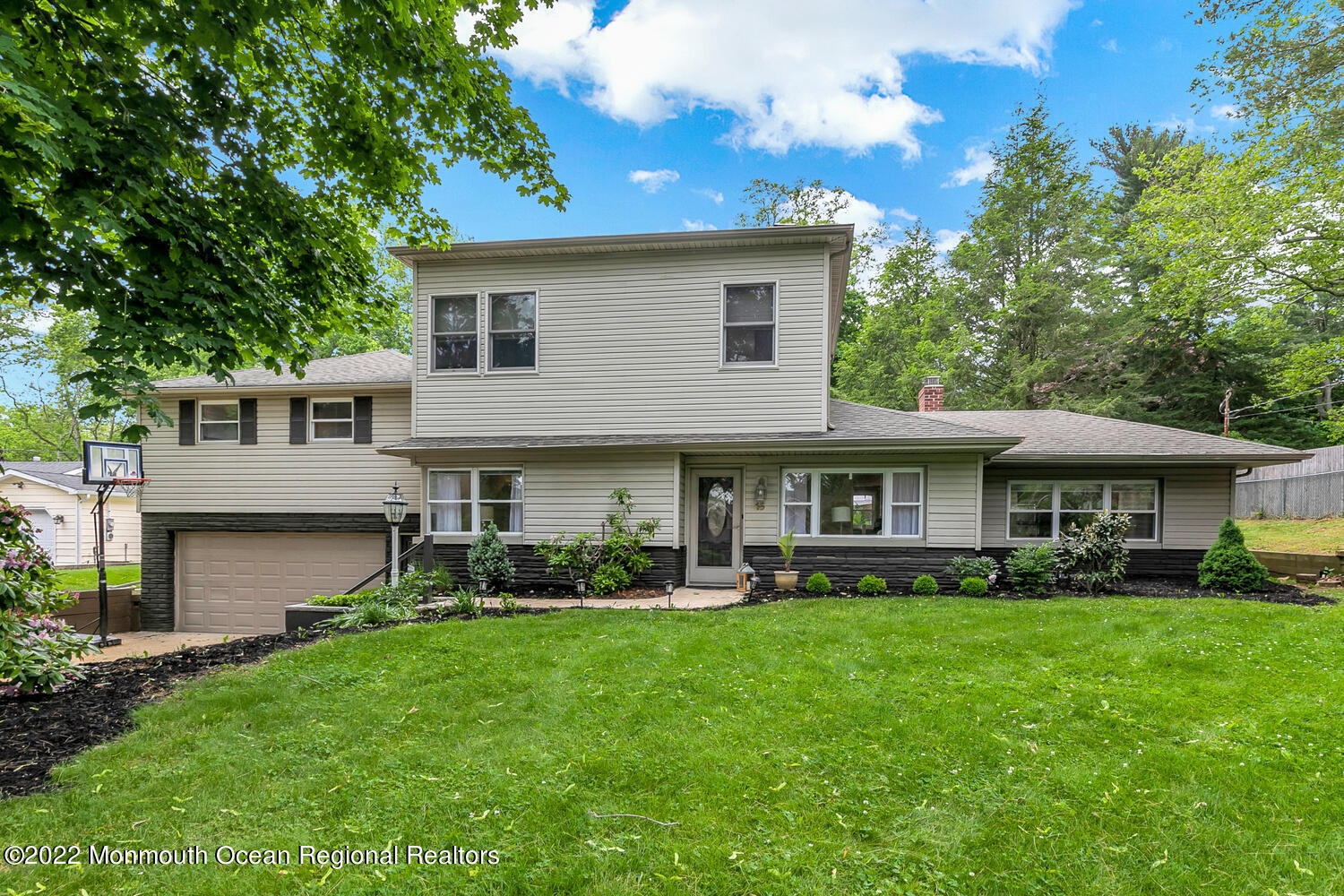 15 Farrell Dr, Middletown, NJ 07748 MLS 22217028 Coldwell Banker