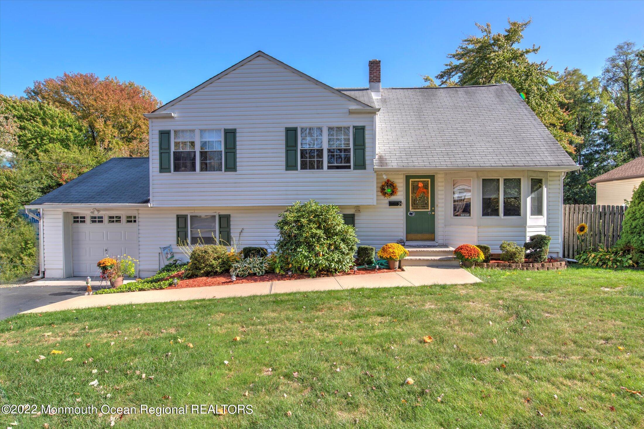 21 Millbrook Dr, Middletown, NJ 07748 MLS 22233131 Coldwell Banker