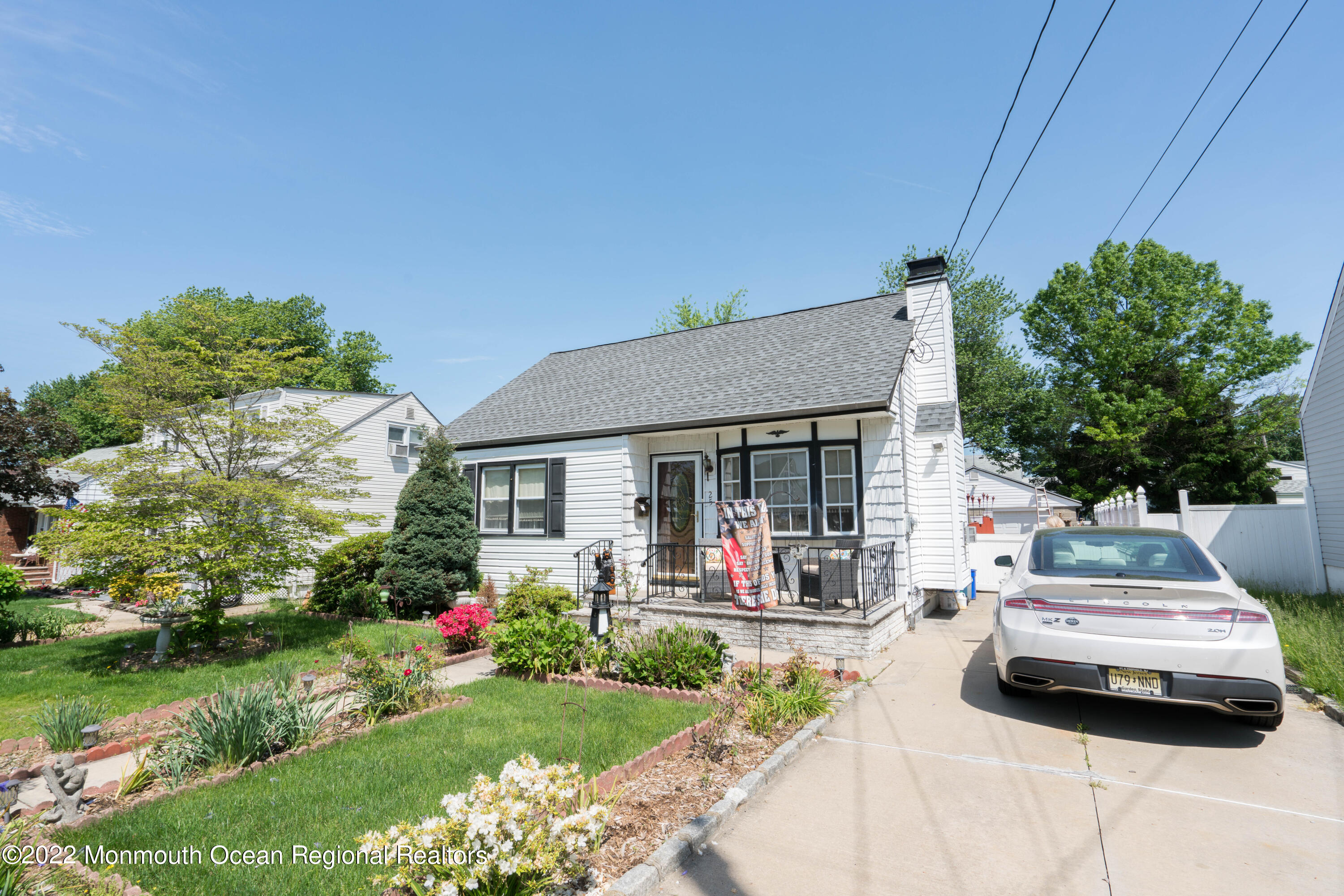 25 4th St, Sayreville, NJ 08872 MLS 22234997 Coldwell Banker