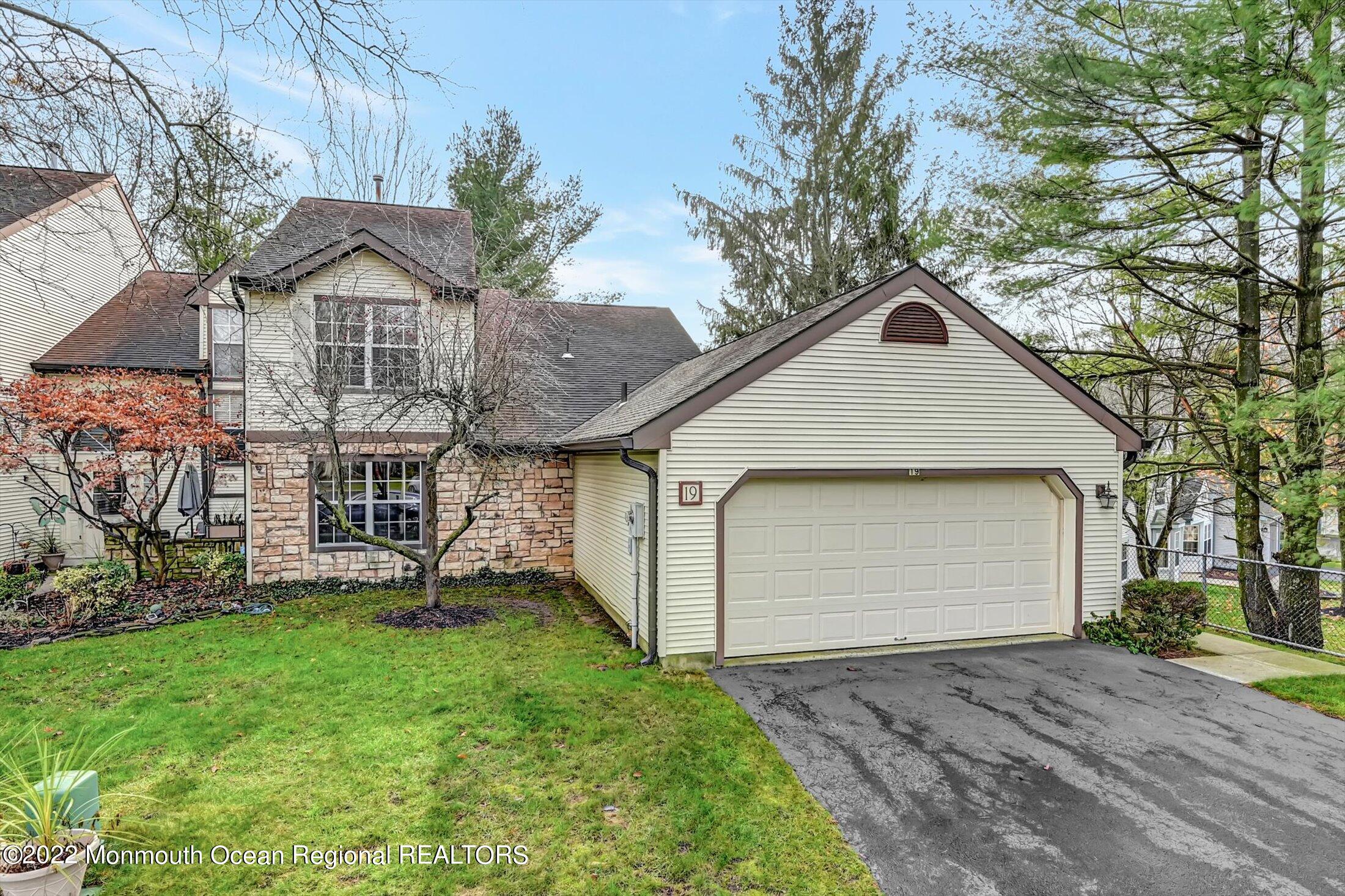 19 Allen Ct, Manalapan Township, NJ 07726 MLS 22237093 Coldwell Banker