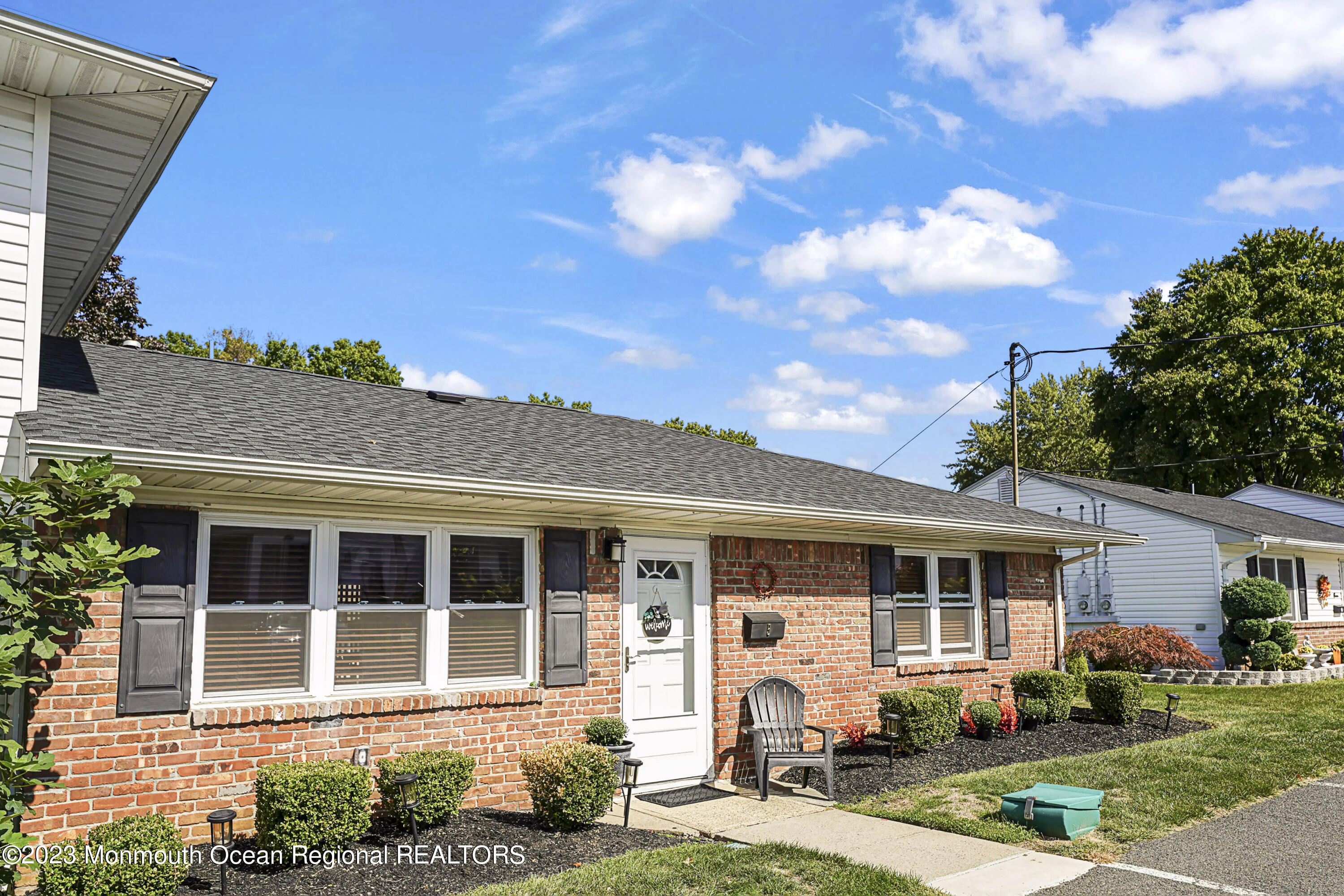 5 Montana Ct, Matawan, NJ 07747 MLS 22300562 Coldwell Banker