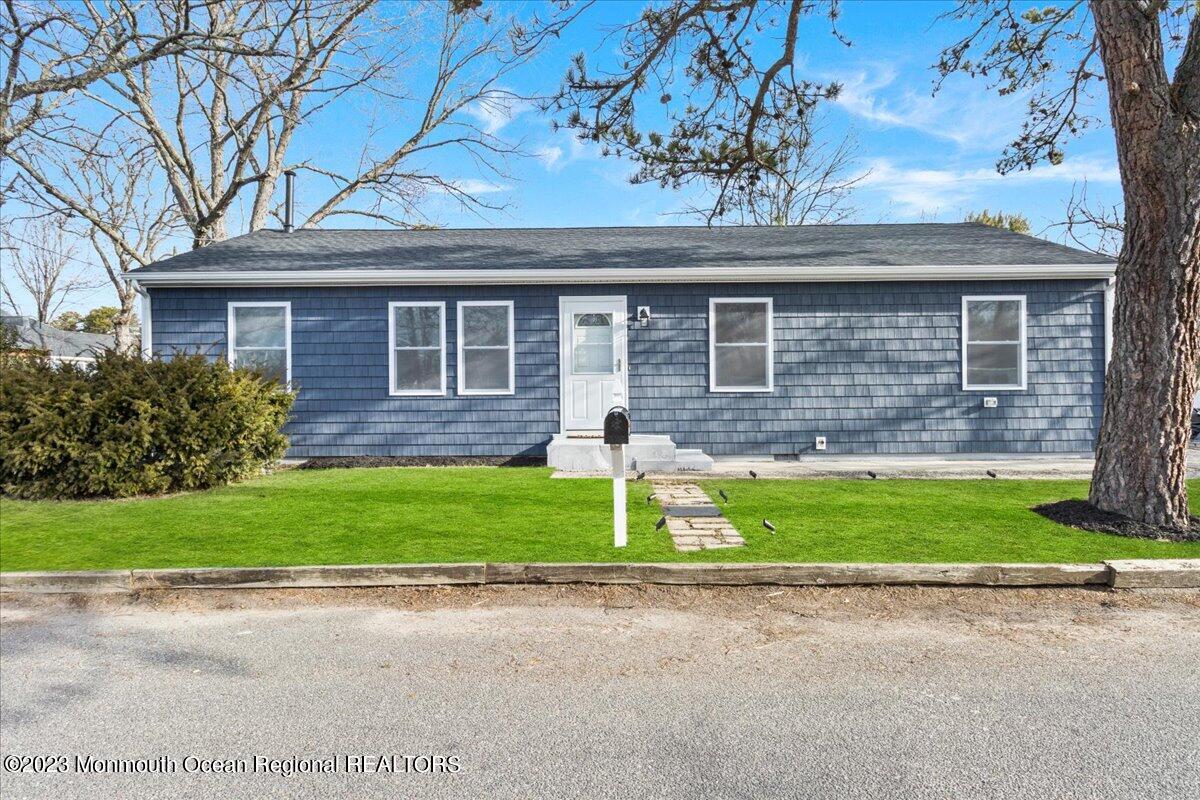 20 Bowline St, Beachwood, NJ 08722 MLS 22303082 Coldwell Banker