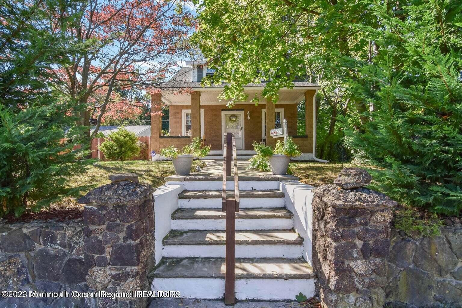 57 Memorial Pkwy, Atlantic Highlands, NJ 07716 MLS 22303410