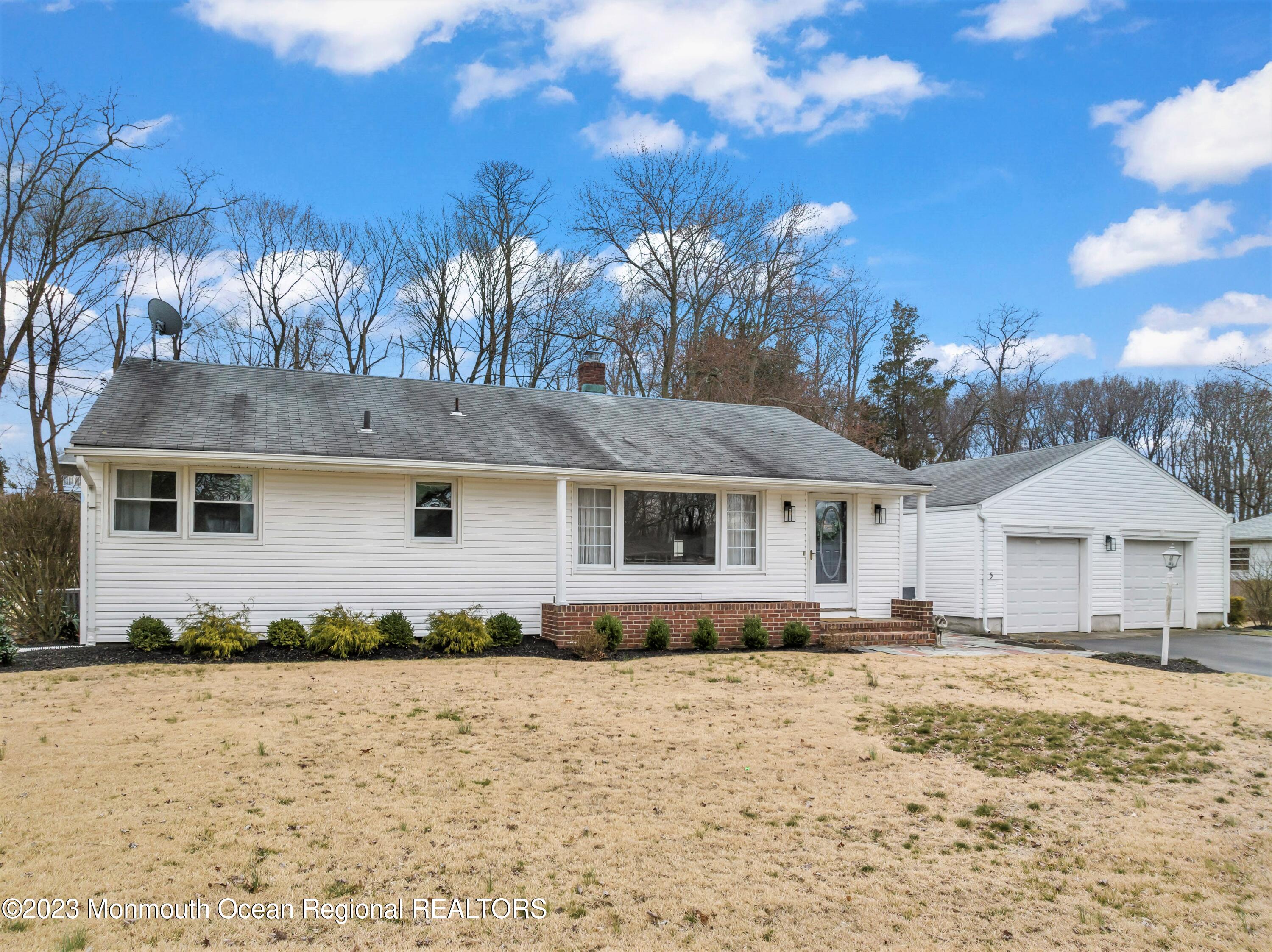 5 Westwood Dr, Lincroft, NJ 07738 MLS 22306014 Coldwell Banker