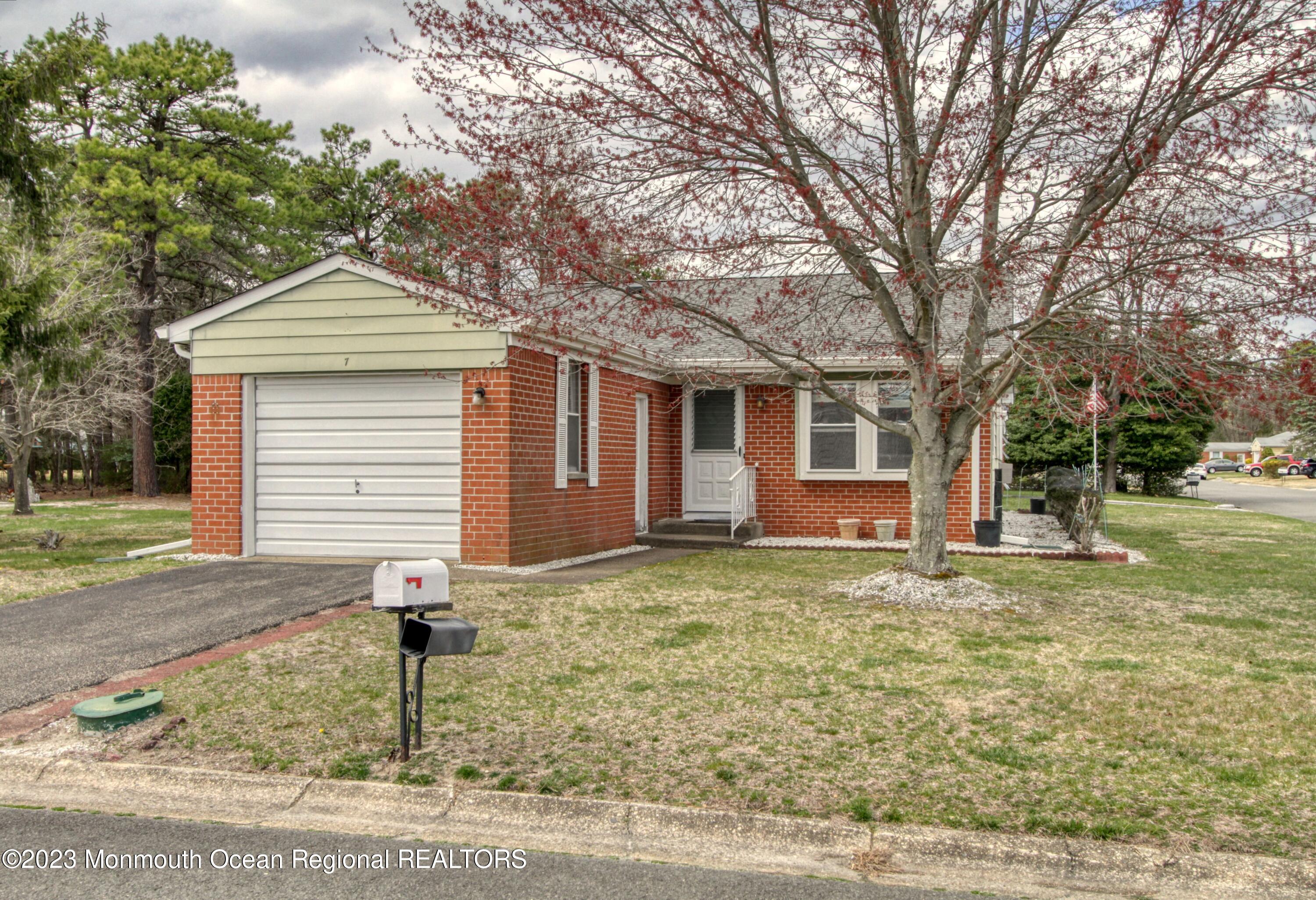 7 Monmouth Ln, Whiting, NJ 08759 MLS 22308884 Coldwell Banker