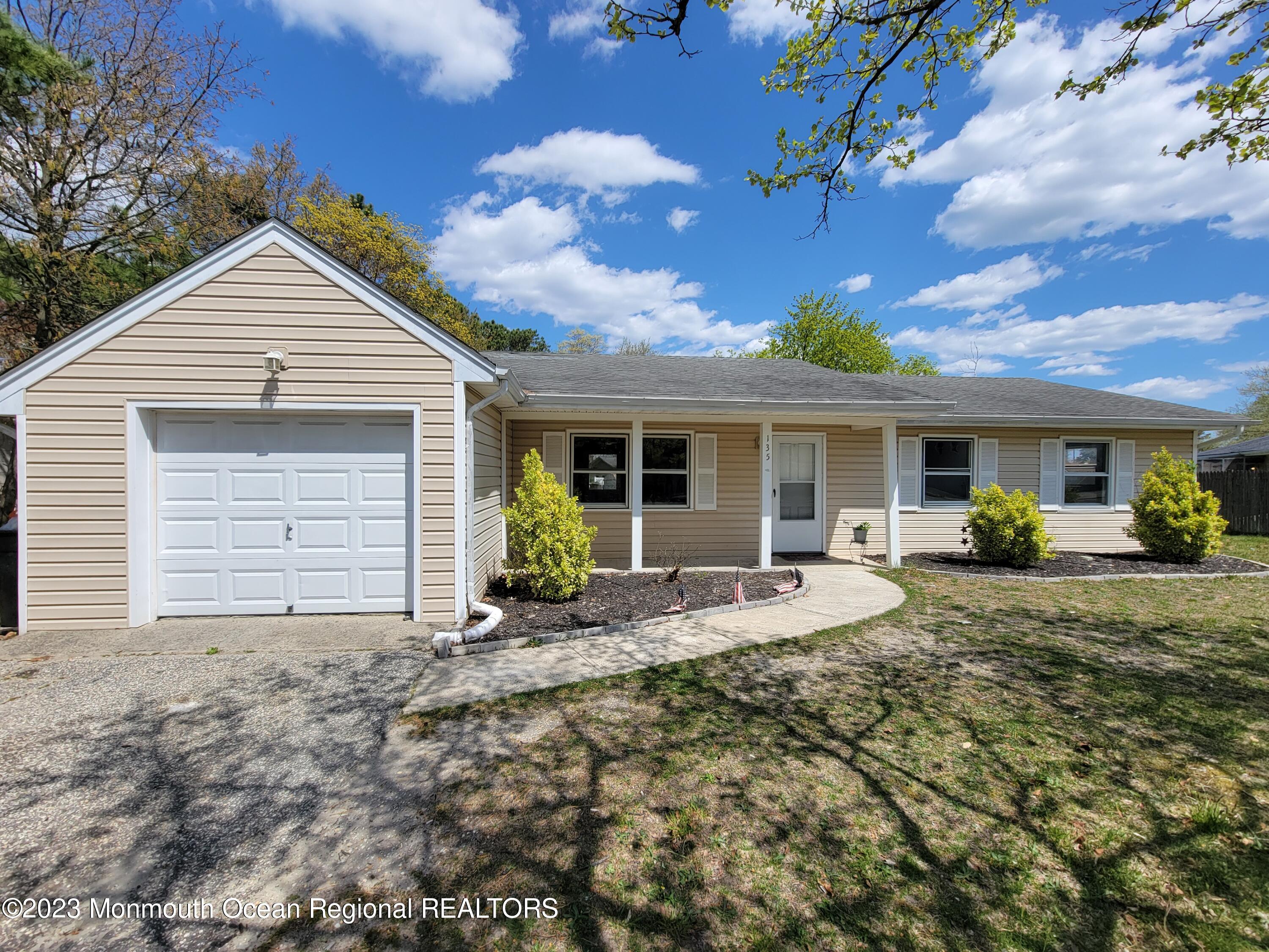 135 Bayshore Dr, Barnegat, NJ 08005 MLS 22309497 Coldwell Banker