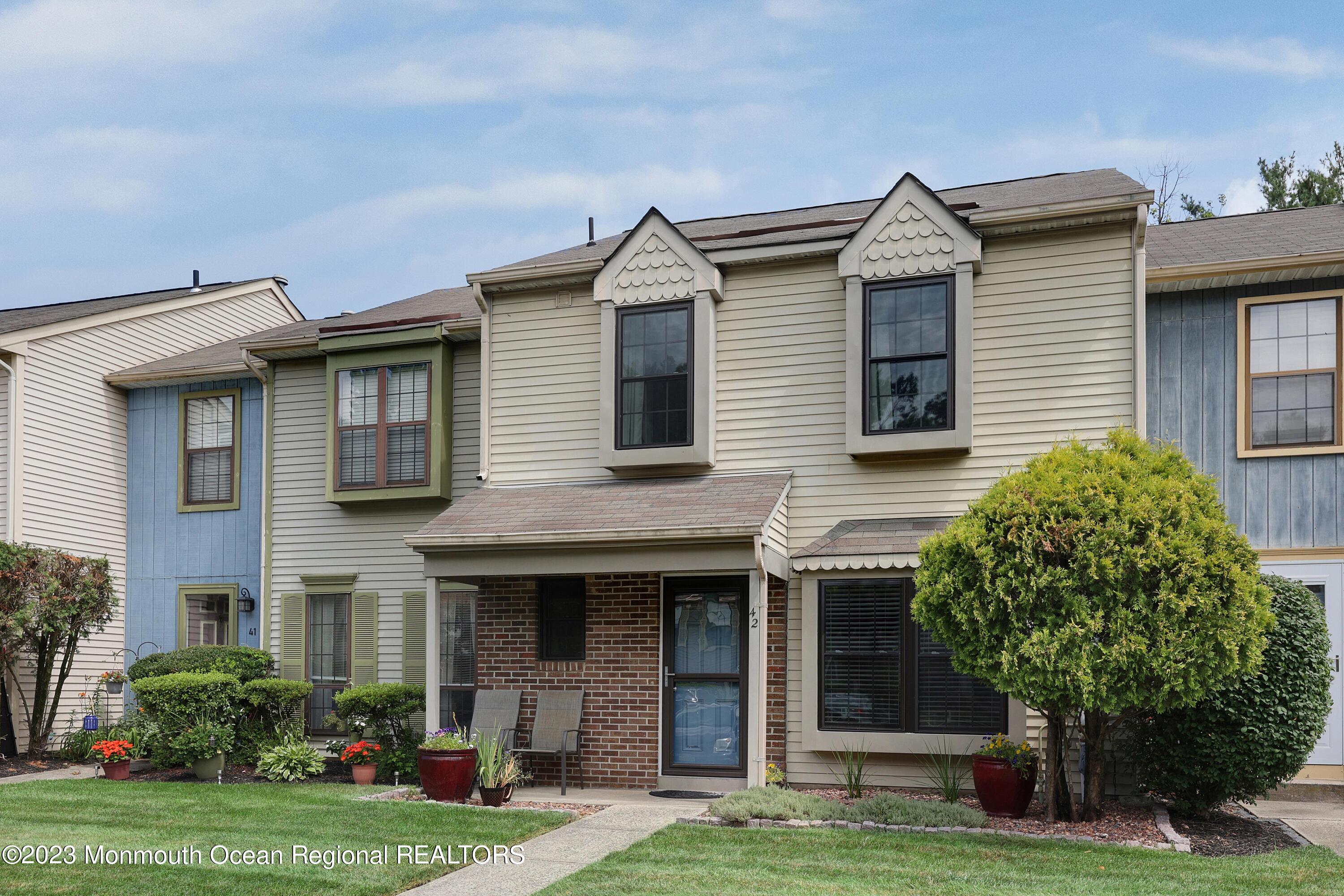 42 Tynemouth Ct, Robbinsville Township, NJ 08691 MLS 22321234