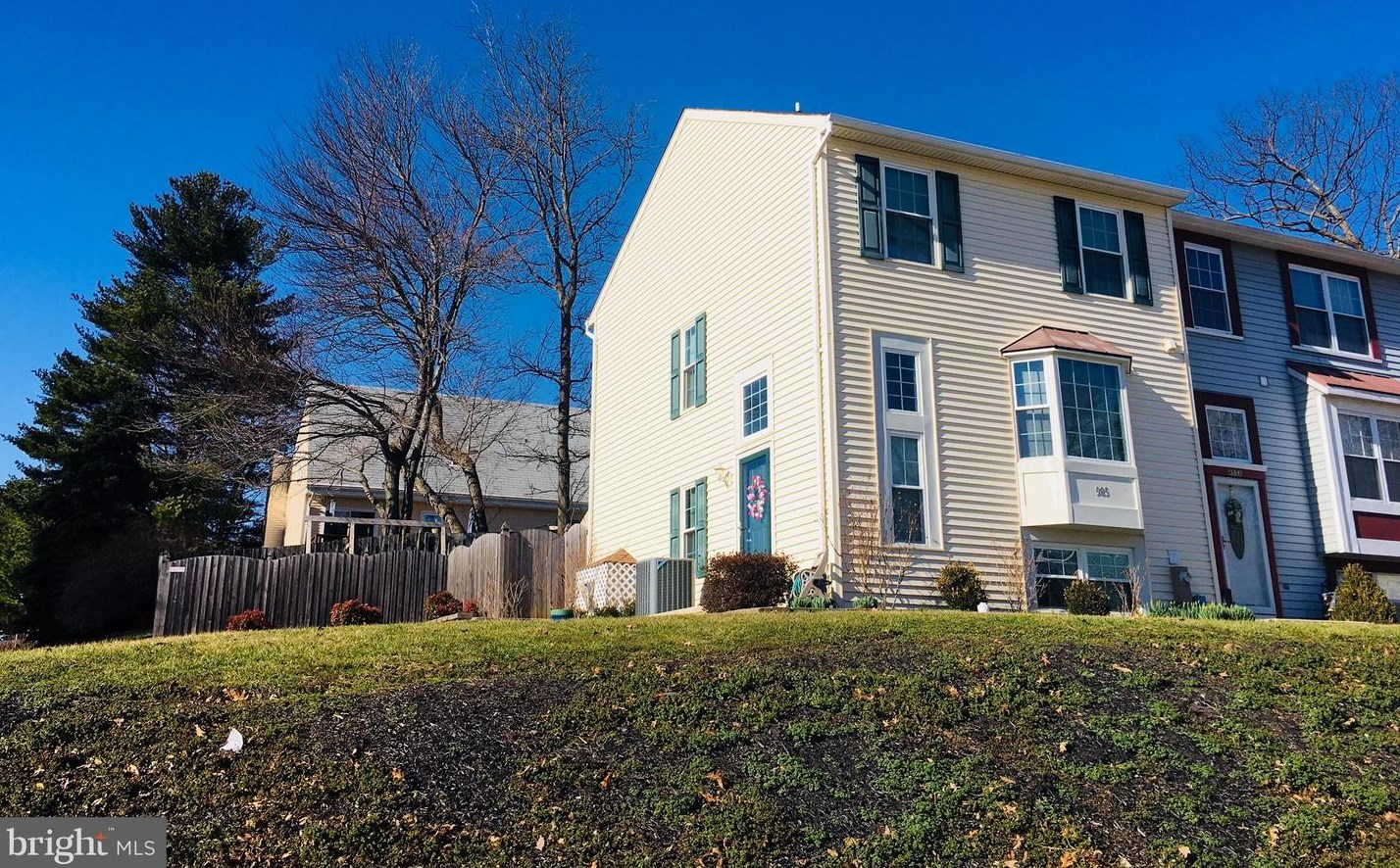 985 Boxwood Dr, Hampstead, MD 21074 MLS 1000230488 Coldwell Banker