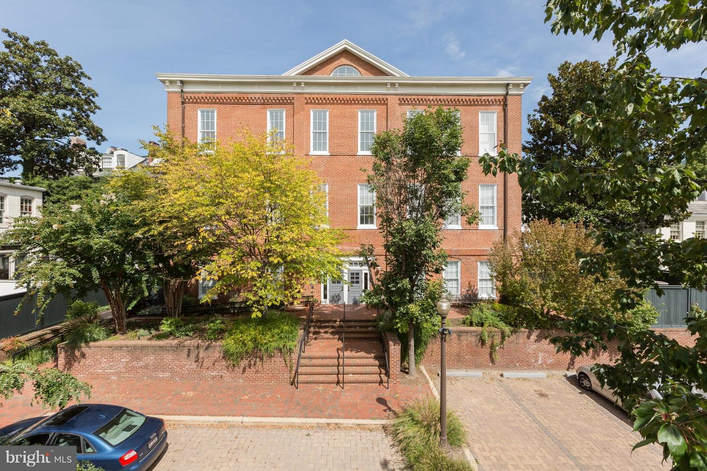 2735 Olive St NW 2, Washington, DC 20007 MLS 1000990461 Coldwell