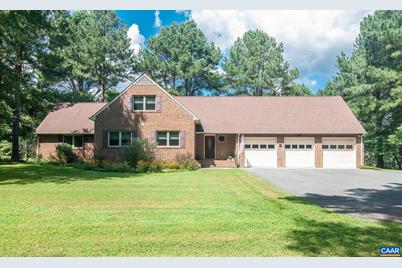 400 Club Rd, Louisa, VA 23093 - Photo 1