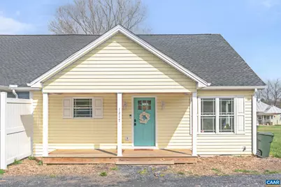 1217 S Delphine Ave, Waynesboro, VA 22980 - Photo 1