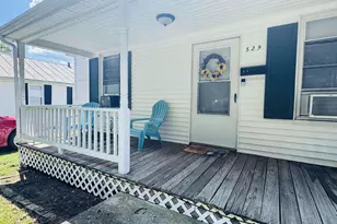 529 Bluff Ave, Waynesboro, VA 22980 - Photo 1