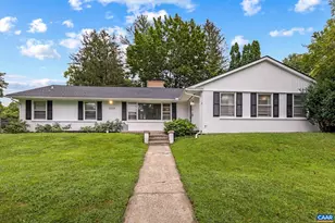 1108 Woodrow Ave, Waynesboro, VA 22980 - Photo 1