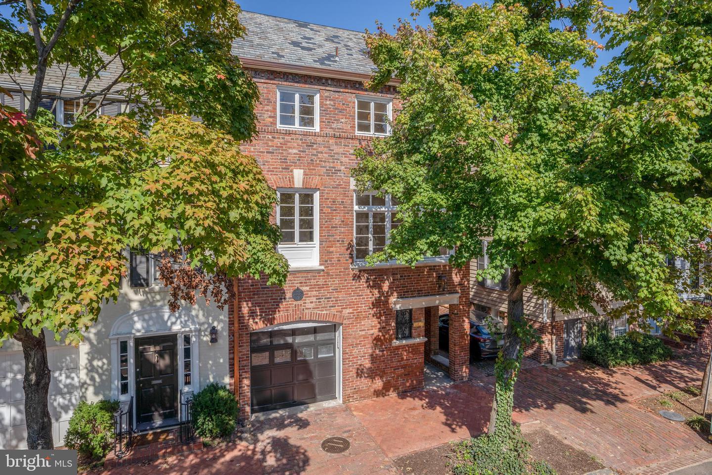 2817 Dumbarton St NW, Washington, DC 20007 MLS DCDC2083222 Coldwell