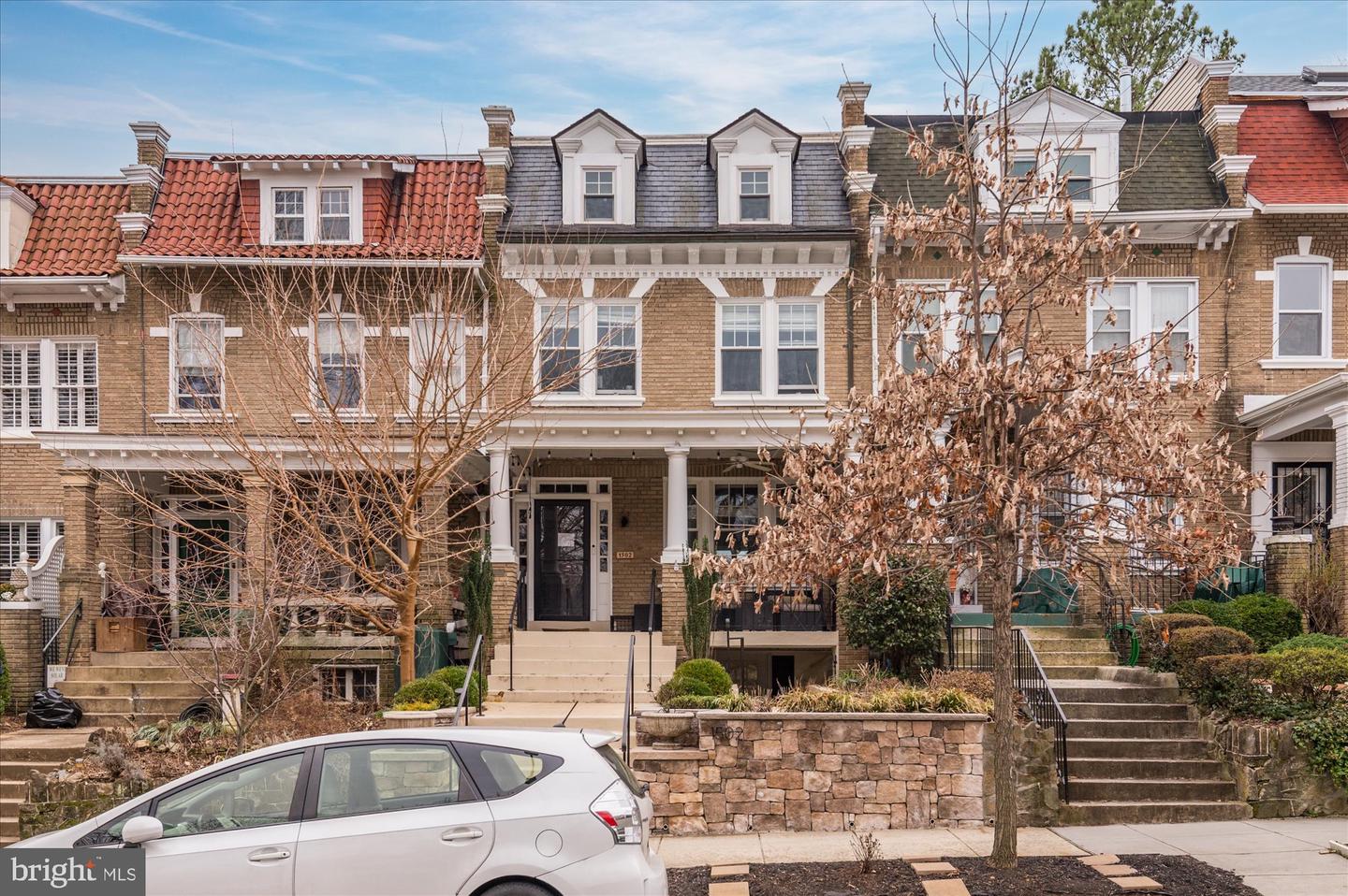 1502 1/2 Varnum NW, Washington, DC 20011 MLS DCDC2087446 Coldwell