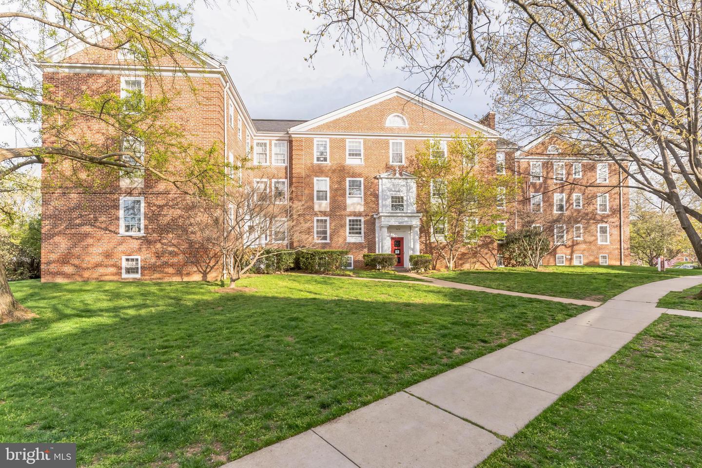 3670 38th St NW E251, Washington, DC 20016 MLS DCDC2091462