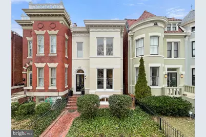 725 Massachusetts Avenue NE, Washington, DC 20002 - Photo 1