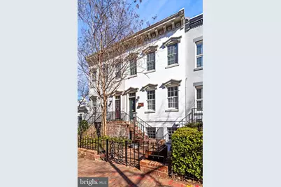 329 7th Street NE, Washington, DC 20002 - Photo 1
