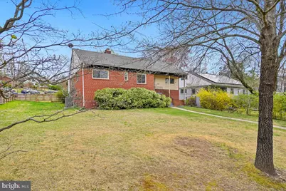 7225 Western Avenue NW, Washington, DC 20015 - Photo 1