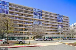 730 24th St NW, Washington, DC 20037 - Photo 1