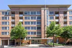 355 I St SW, Washington, DC 20024 - Photo 1