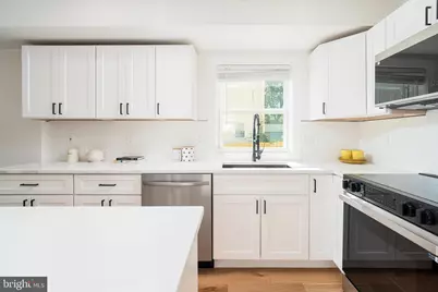 4620 Hunt Place NE, Washington, DC 20019 - Photo 1