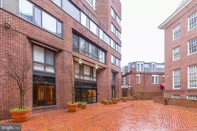 1077 30th Street NW #403, Washington, DC 20007 - Photo 1