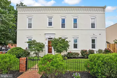 300 15th Street SE, Washington, DC 20003 - Photo 1