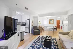 915 E St NW, Washington, DC 20004 - Photo 1