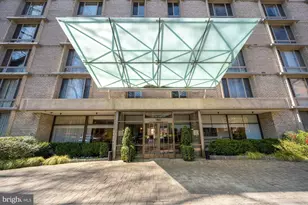 950 25th St NW, Washington, DC 20037 - Photo 1