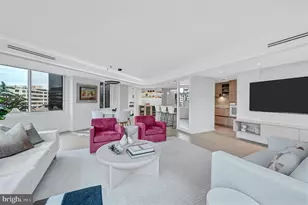 3 Washington Cir NW, Washington, DC 20037 - Photo 1