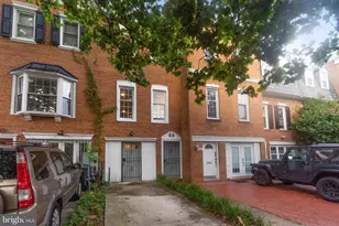 542 7th St SE, Washington, DC 20003 - Photo 1