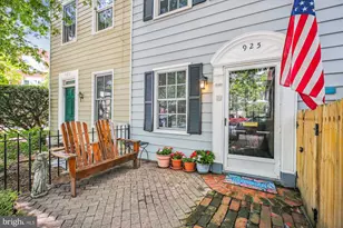 925 G St SE, Washington, DC 20003 - Photo 1