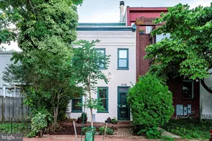 210 13th St SE, Washington, DC 20003 - Photo 1