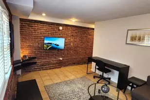 1211 33rd St NW, Washington, DC 20007 - Photo 1