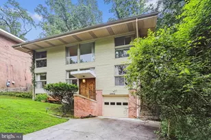 2901 Hillcrest Dr SE, Washington, DC 20020 - Photo 1