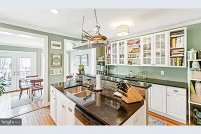 1814 D Street SE, Washington, DC 20003 - Photo 1