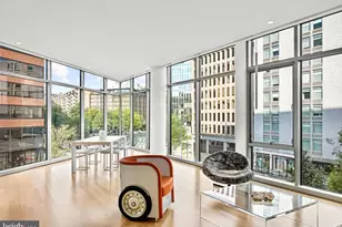 1177 22nd Street NW, Washington, DC 20037 - Photo 1