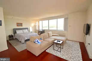 800 4th St SW, Washington, DC 20024 - Photo 1