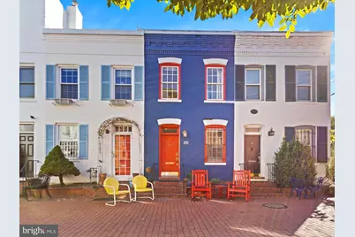 913 Hughes Mews NW, Washington, DC 20037 - Photo 1