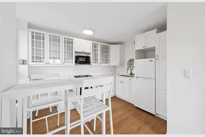 2800 Wisconsin Avenue NW #702, Washington, DC 20007 - Photo 1